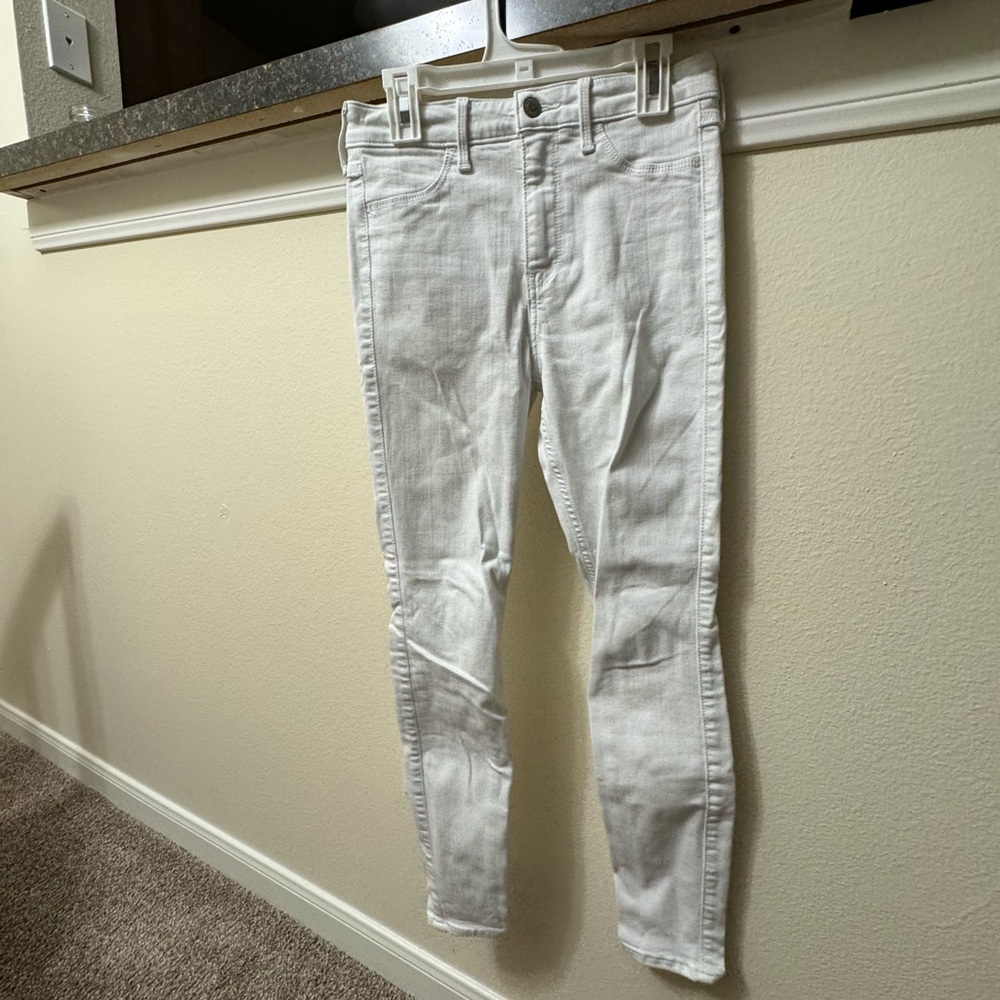 Hollister White Skinny Jeans with Distressed Details